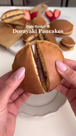 Recipe on IG giorgiapaino 🥞🍫 #dorayaki #dorayakiviral #doracake #pancakes #EasyRecipe #yummyfood #viralrecipe 