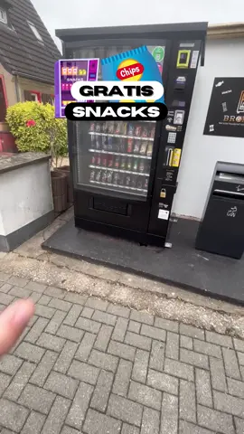 Nie wieder für Snacks am Automat bezahlen! Sichert euch außerdem noch euer eigenes Poster #automat #snackautomat #reneschmock #automatentrick #LifeHack