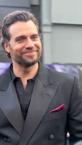 so this just happened, i- #henrycavill #thewitcher #thewitcherpremiere #geraltofrivia 
