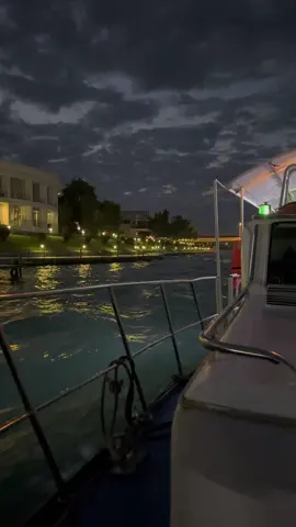 Bu cür video çəkəsən amma kəşfetə düşmüyə Nəysə 🌒 #tiktok #keşfet #Love #mingəçevir #titanic #ocean 