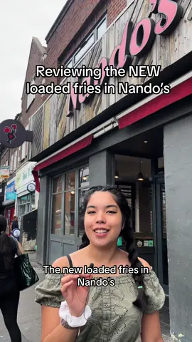 Reviewing the NEW loaded fries in Nando’s!!  #nandos #nandosloadedfries #nandosuk #angelinacertified #london 