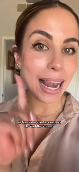 Que pedi de @renttherunway #loquerente #querentamosestasemana #semana #ropa#quemepongo #nocompresrenta #rentalaropa #ropaaesthetic #ropadesegundamano #daleotraoportunidad #alasprendas 