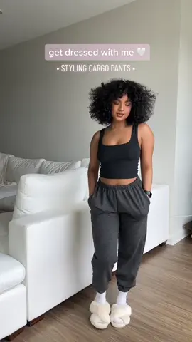 These perfect cargo pants exist!girls run!They're available now! click on the video! limited edition!#cargo #cargopants #cargopantsoutfit #outfit #outfitideas #clothing #pants #pant #summeroutfit 