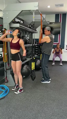 Man stalks woman at the gym #fyp#fypシ#foryoupage#drama#dramatiktok#lol#GymTokThis original video was produced by Hendersondramaclubnm, Network Media and Amy Boiss