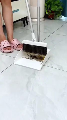 Bộ chổi kèm hót rác tiện ích #review #mevabe #bochoikemgauhotrac #dogiadungtienich #tiktokshop 