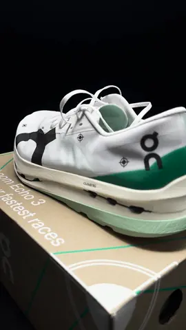 The least On shoe ever made?! #onrunning #oncloudboomecho3 #bestrunningshoes #unboxing 