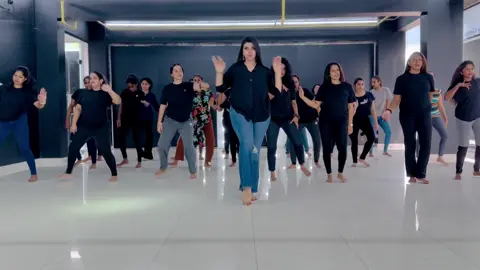 නටන්න ආස මගේ දගකාර කෙල්ලෝ වෙනුවෙන් , 💃🏼 Heshani Dance Academy  Every Sunday 3pm -5pm Malabe IDW Contact 0723056699 💁‍♀️ https://youtu.be/jTqWE8OpTDI#happiness #life #feelings #favorite #Love #academy #gangmusers #dance #danceremixsong #katrina #bollywoodsong 