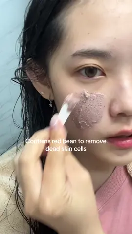 Cleansing my pores and removing blackheads with beauty of joseon red bean pore mask👌 #healthyskin #glowyskin #poremask #porecleansing #blackhead #deadskincells 