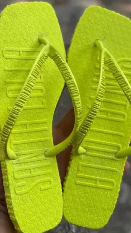 Santa Lolla Quadrada  #CapCut #santalolla #atacadoevarejo #atacado #lojafisica #braz #chinelo 