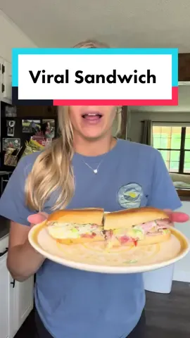 Tried the viral chopped Italian sandwich and loved it! #lunch #Recipe #viral #sandwich #choppedsandwich #viralsandwich 