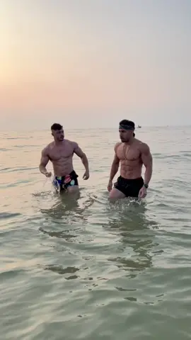 Summer 🇩🇿🔥 @Issam Yacine  . . #bodybuildin #Fitness #algeria #pourtoi #fyp #viral #الجزائر🇩🇿 #المغرب🇲🇦 #fypage #tiktok_dz #dz #trending 