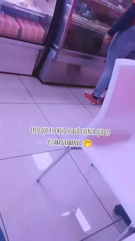 #CapCut #flypシ #sigueme_y_te_sigo   el chico se dió cuenta 🤭🤭