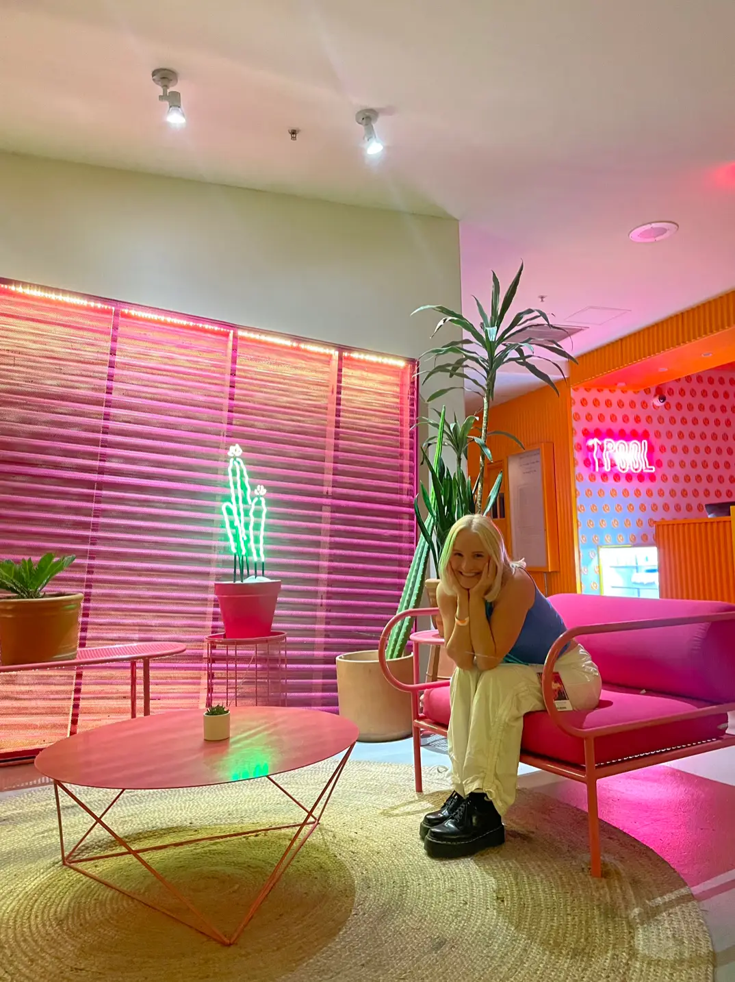 Palm Springs International Film Festival !!  Our short film made its world premiere this past weekend! It was truly a surreal feeling to see a film that WE MADE on the big screen. All the filmmakers were so kind and I really enjoyed meeting so many other creatives. Here’s hoping we get to come back next year🙌🏼 #palmsprings #palmspringsfilmfestival #shortfilm #psfilmfest #outfitinspo #weekendtrip #productiondesign #productiondesigner #creative 