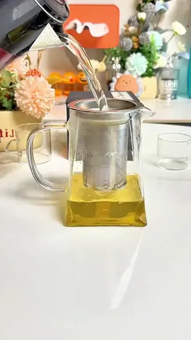 Teko Kaca Saringan Teh  Model estetik #tiktokshopindonesia #kitchengadgets #tiktokshop #tekokaca #tekosaringanteh #TikTokImpact 