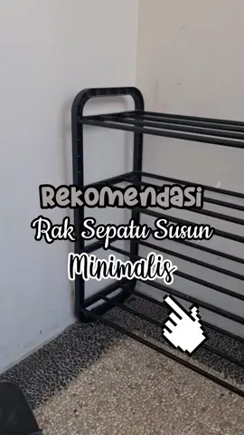 Rak sepatu stylish buat di depan rumah kamu ❤️❤️❤️ #RakSepatuMinimalis #RakSepatuViral #RakSepatuLucu #RekomendasiRumahRena #RekomendasiMamihRena #HomeStuff #HomeLiving #DekorRumahMinimalis 