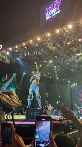 kupu-kupu liar SLANK #slankers #slanky #slankersindonesia #kakaslank✌ #kakaslank @Slank Band @SlankersIndonesia🇮🇩  #prjkemayoran #jiexpo #jiexpokemayoran #slankprj2023🇮🇩 #slankprj2023 #pekanrayajakarta2023 #pekanrayajakarta #pekanrayajakartaexpo #jakartafair2023 