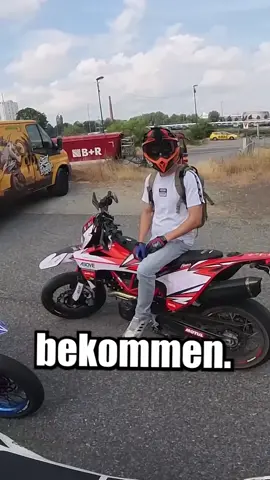 Wir wollen Motorräder ausleihen #davidbost #motorrad #gehtsteil 