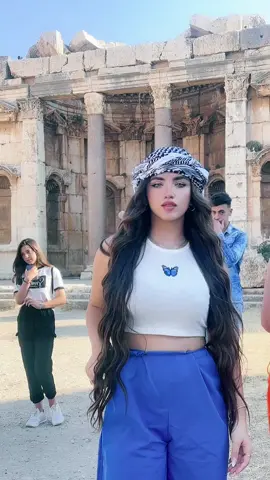 🤣اللي ورا  انصدم