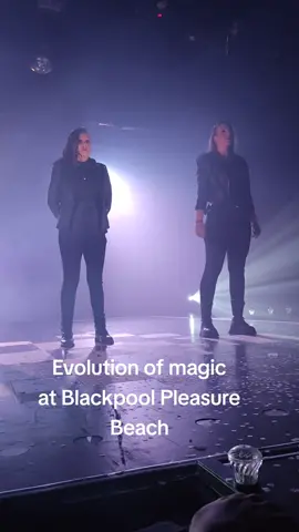 amazing show last night at @Blackpool pleasure beach Evolution of magic amazing magicians #magic #fypmagic #magicshow #bgtsemifinal #craigchristian #elizabeth #fyp #blackpool 