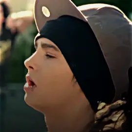 it's so hot today wtf. #foryou #fyp #tokiohotel #tomkaulitz #viral