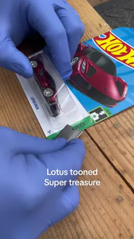 Super treasure hunt lotus evija tooned.!!#hotwheels #happyfriday #custom#mattle#supertreasurehunt #lotus#evija #screammovie 