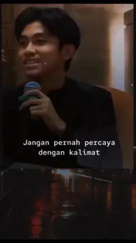 jodoh itu ditangan kita,memang takdir milik Allah,TPI doa dan usaha milik kita,Allah tau yg kita butuhkan.bukn yg di inginkan😘😘😘😘mia#ayang 