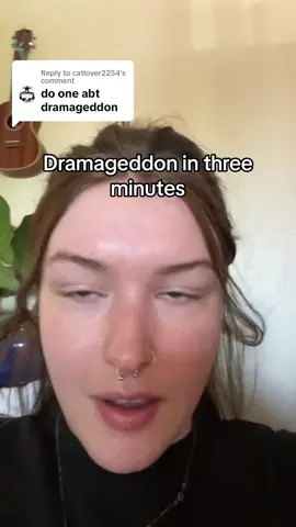 Replying to @catlover2254  thank you for indulging in old internet drama with me, let me know if you want me to talk about the laura lee/jeffree/manny mua situatuon lmao #tea #dramageddon #colleenballinger #internetdrama 