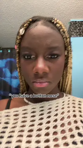 idk maybe cause im looking at myself