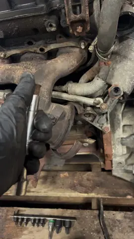 It doesnt get much easier than this 😅💯🔥 #carguythings #mechanic #mechaniclife #mechanictips #carguytips #fyp #cartipsandtricks #mechanichacks #mechanichack #carguylife #cartips 