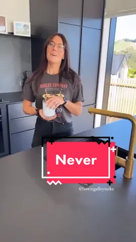 😂😴 @Jojo Legg  #husbandandwife #couplecomedy #marriedlife #marriagehumor #relationshiphumor #marriagecomedy #newzealandcouple