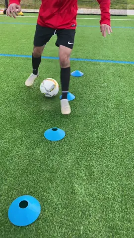 Ball Mastery🔥#football #fussball #Soccer #fyp #soccertraining #ballcontrol #ballmastery #dribbling 