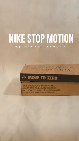 Experimenting with more stop-motion product videos of @Nike Air Max Dawn #productvideos #stopmotion #nikes #commericalvideography 