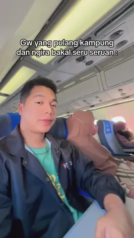 Asli gabut, gw aja gatau mau ngonten apa disiniiii😭