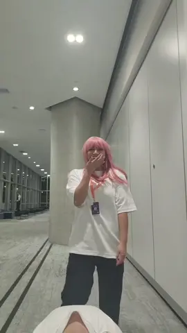 grateful for a bf who will cosplay with me and learn the wotakoi dance 😭🫶🏽 dnt comment about my wig i know i got the wrong one #wotakoi #wotakoidance #cosplay #smashcon #smashcon2023 