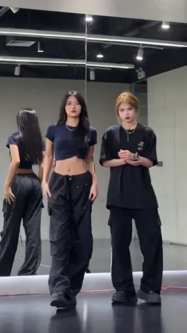 ID douyin: fernwang | #dance #douyin #douyin_china #trendingdance 