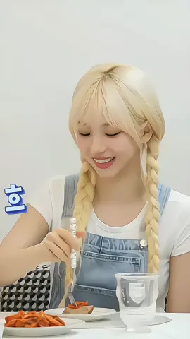 Karina fancam eating #karina #aespa #fancam #eating #eatingfancam #kpop #mukbang #mukbangidol #kpopeating #fyp #foryou #4u #xyzbca 