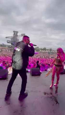 @shirindavid mit @HAFTBEFEHL auf dem #splash #shirindavid #live #haftbefehl #shirindavidtour 