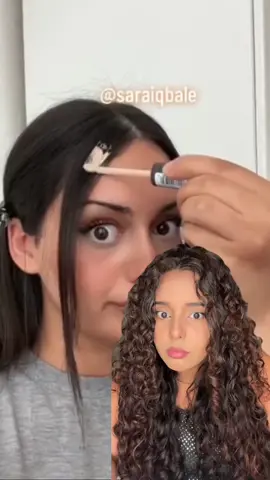 Pintando o cabelo com base 😨 #makeup #beauty #hacks #lifehacks #hairhack #hairstyle 