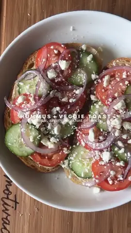 one of my favorite toasts, hummus + veggie 🍅🥒 #deats sourdough @traderjoes original hummus sliced cucumber sliced tomato sliced red onion feta crumbles  olive oil drizzle  enjoy! 🫶🏼 follow @motivachen for simple recipes + all things health and wellness 🤍