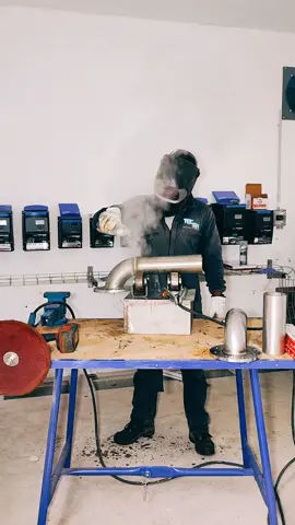 #welding #electrode #work #inox #piping #passion #welderlife #welder #oneshot #mood #cleaning 