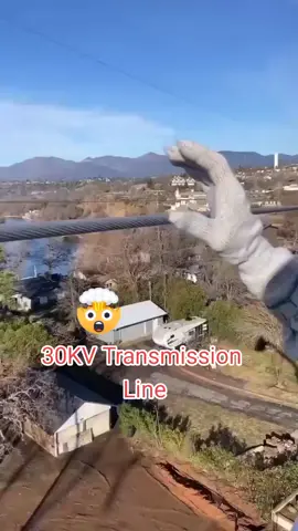#30kv #transmissionlines #electrical #highvoltage #dangerous #technology #amazingthings 