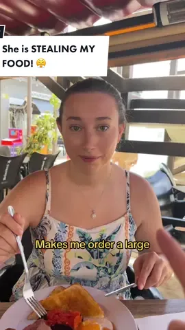 She treats my playe like an all you can eay buffet 😐😂 #fyp #foryou #couple #chloandmatt #prank #viral 