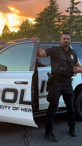 Jaw drop😍 #policeoftiktok #police #policeofficer 