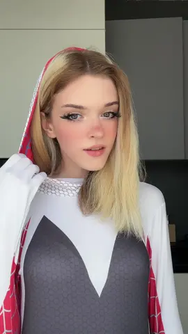 Link in bio #gwenstacy #cosplay #spidermannowayhome 