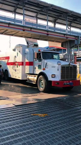 To ganjel To....👺 #halliburton #halliburtonlife #halliburtonindonesia #kenworth #kenworthindonesia #truckamerica #truckmonster 