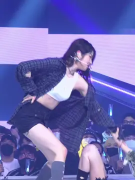 Fancams para videos con texto ♡ ✿⁎⁺˳: #twicesbop #yunjin #KPop  #huhyunjin #lesserafim #freefancam #fypppppppppppppp #xyzbca #kpopfyp #fypppdongggggg @TikTok 