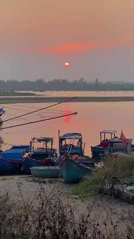 📍Cửa Lở Đức Lợi - Quảng Ngãi “Hoàng hôn quê vẫn luôn đẹp nhất với tui” #ducloi #quangngai #quangngai76 #hoanghon #bien 