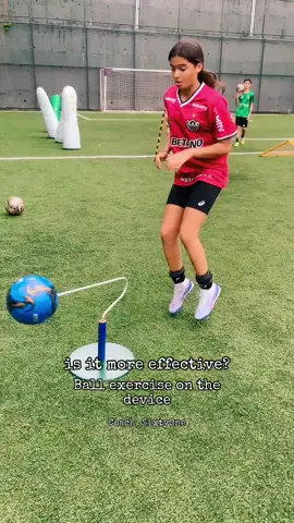 Ball exercise on the device  @TsvUnion🤍💚D1  #soccertraining #footballtraining #havefun #footballskills #jugendtraining # teamwork #kidsfootball