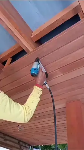 #casa #madeira #casasdossonhos #casasmodernas #brazil #telhado #obra #arquitetura #construçãocivil #arquitectura #forro #cedro 