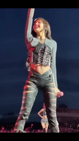 ❤️My queen👸🌹🫶 ACE LISA AT HYDE PARK #LalisaLiveAtBST2023 #BLACKPINKxBSTHydePark #lisa #lalisa #lisablackpink  #bornpinkworldtour2023  #blackpink #blink #ลิซ่า  #ลิซ่าblackpink #แบล็คพิ้งค์ #บลิ้งค์ 